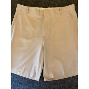 Nike Tiger Woods Collection Golf Shorts Men 35 Beige Flat Front Performance Wear